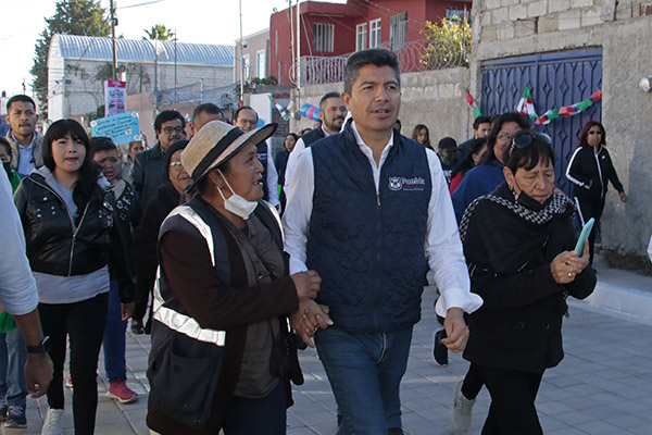 Cumple Eduardo Rivera con 1,000 calles rehabilitadas en Puebla capital